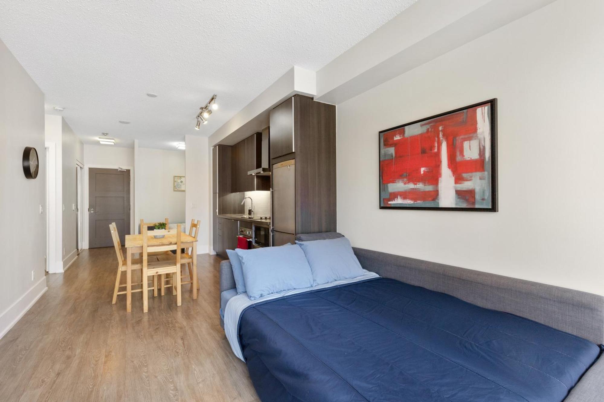 2Bedroom Cn Tower And Water Views - Free Parking - Rooftop Pool 토론토 외부 사진