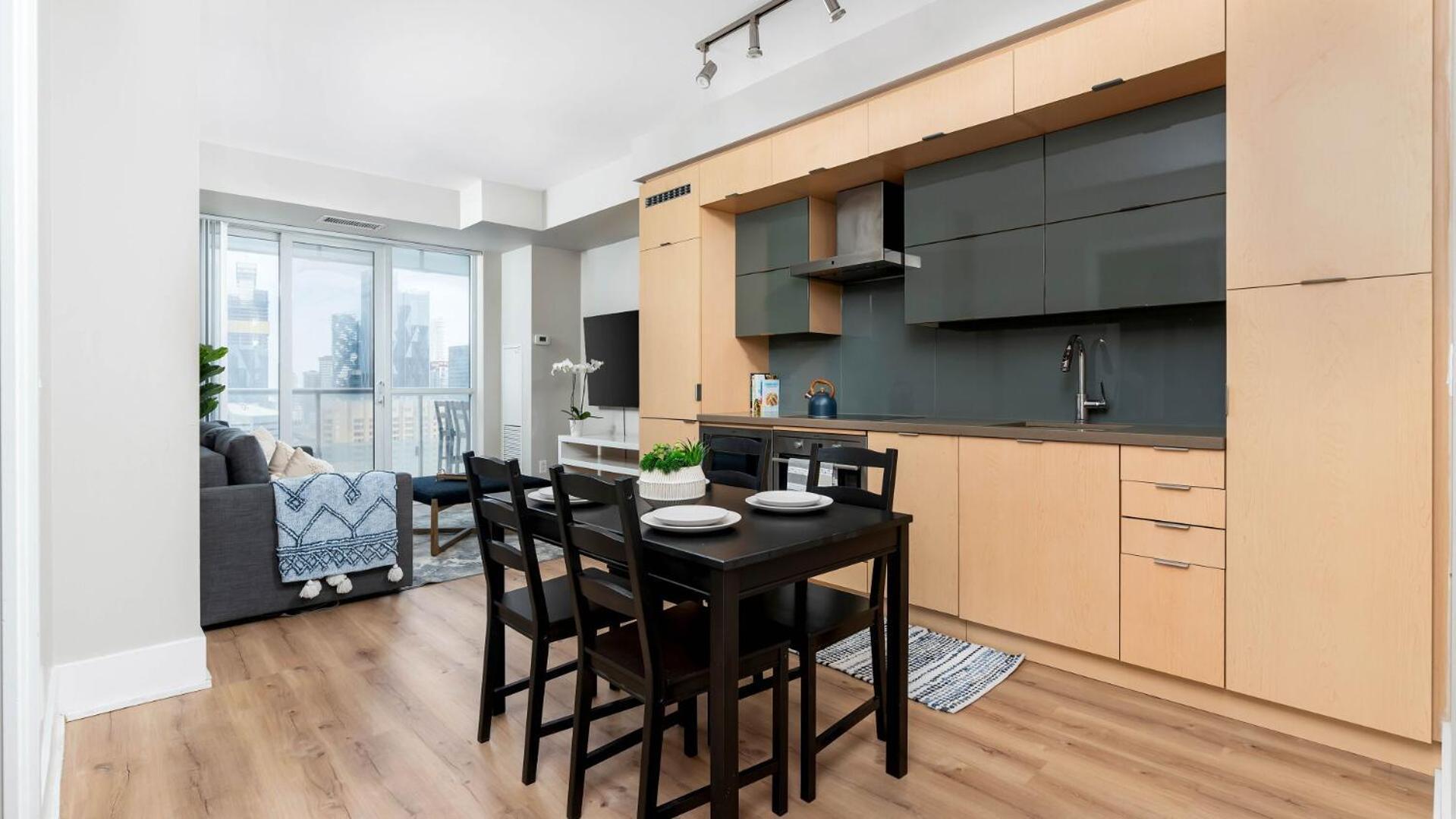 2Bedroom Cn Tower And Water Views - Free Parking - Rooftop Pool 토론토 외부 사진