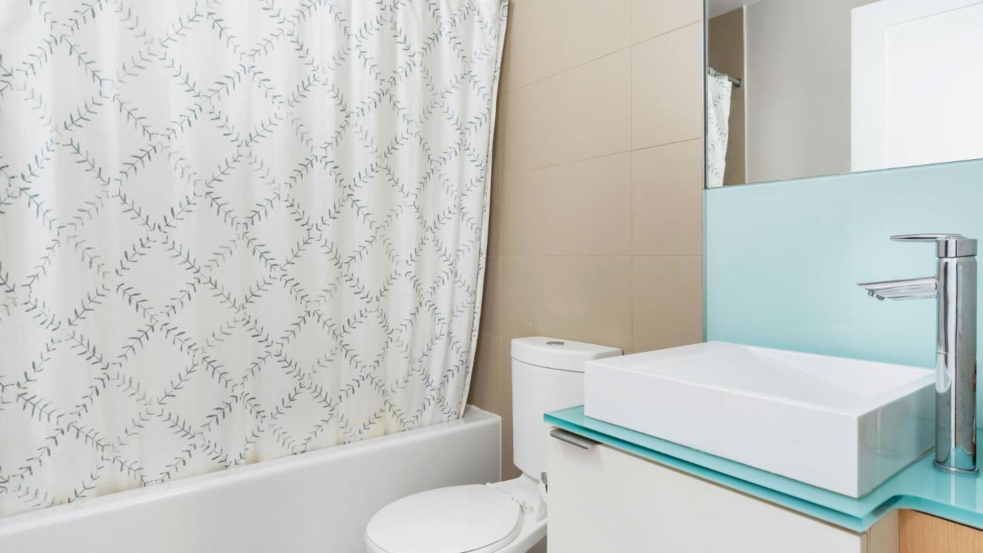 2Bedroom Cn Tower And Water Views - Free Parking - Rooftop Pool 토론토 외부 사진