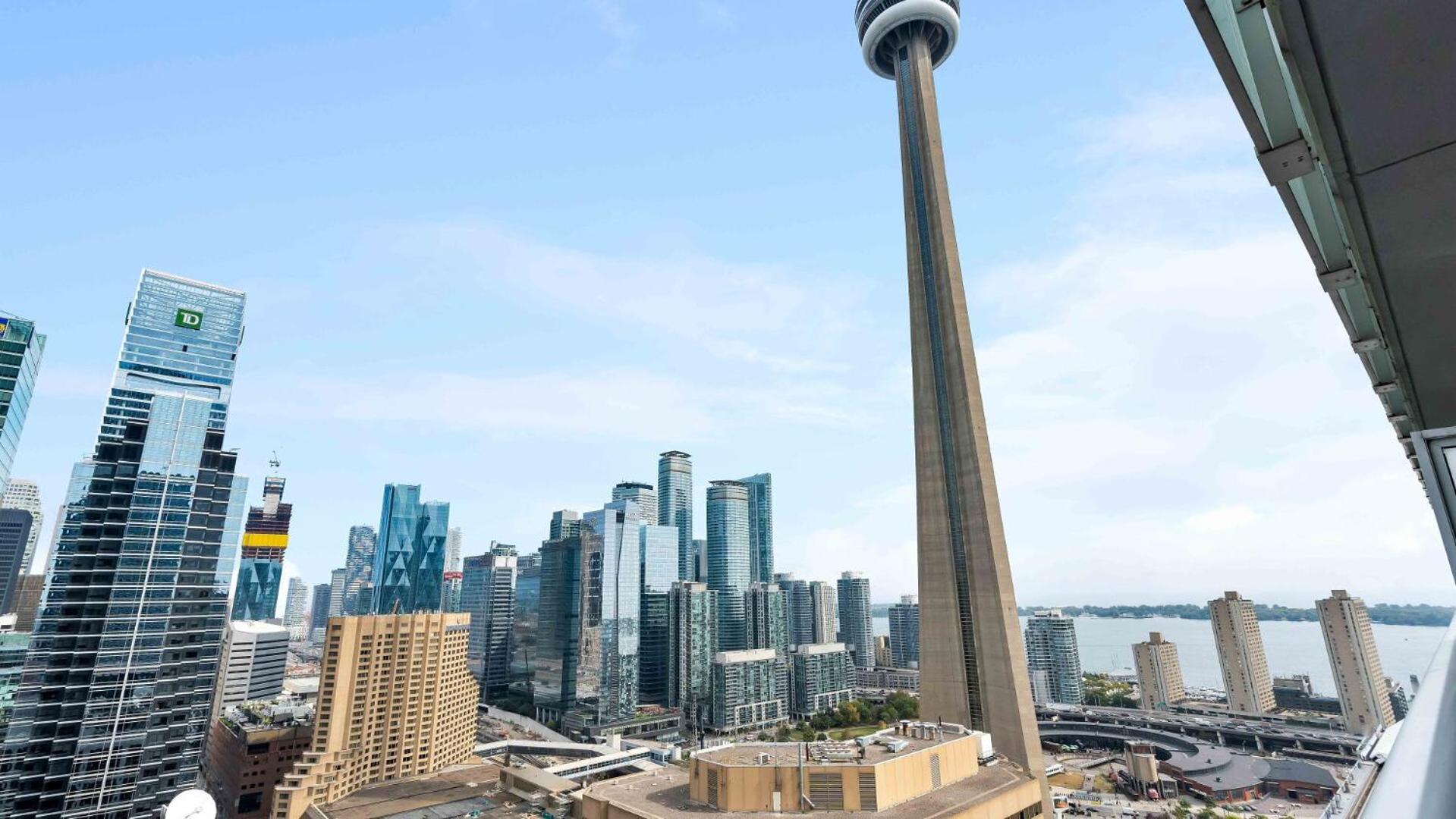 2Bedroom Cn Tower And Water Views - Free Parking - Rooftop Pool 토론토 외부 사진